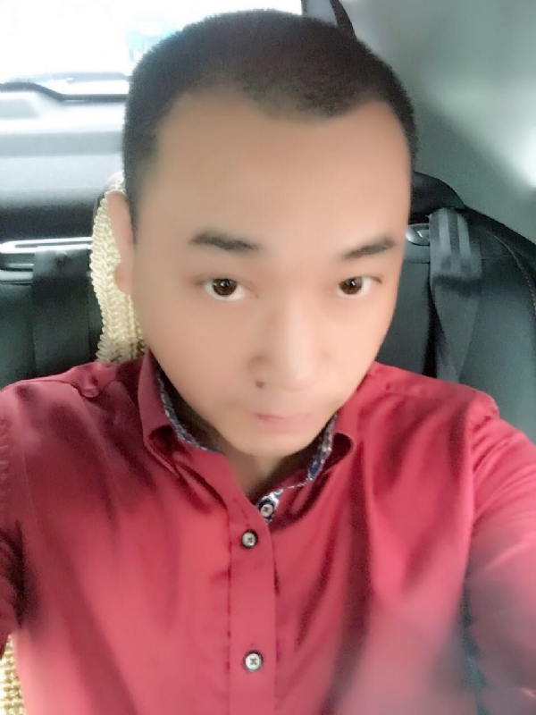 在一个路口等的第一张照片--吉安交友中心